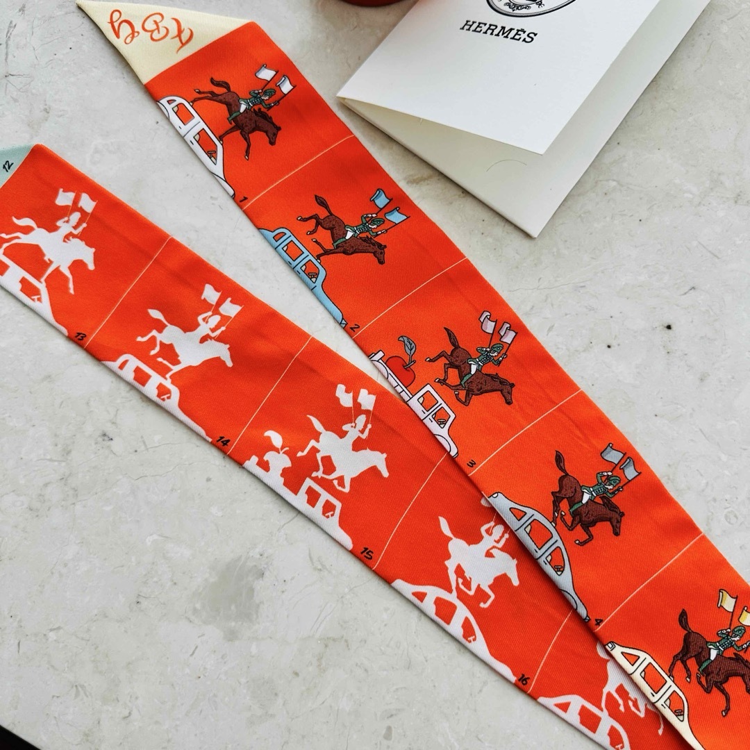 HERMES - 【未使用】HERMES エルメス ツイリー オレンジ系 2025 HERMES - 【未使用】HERMES エルメス ツイリー オレンジ系 2025