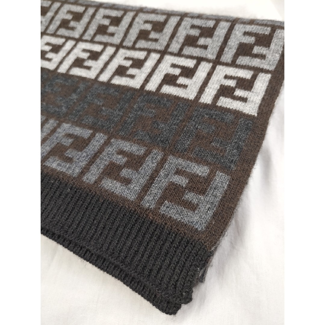 FENDI - FENDI フェンディ ズッカ柄 マフラー の通販 by りえ's FENDI - FENDI フェンディ ズッカ柄 マフラー の通販 by りえ's
