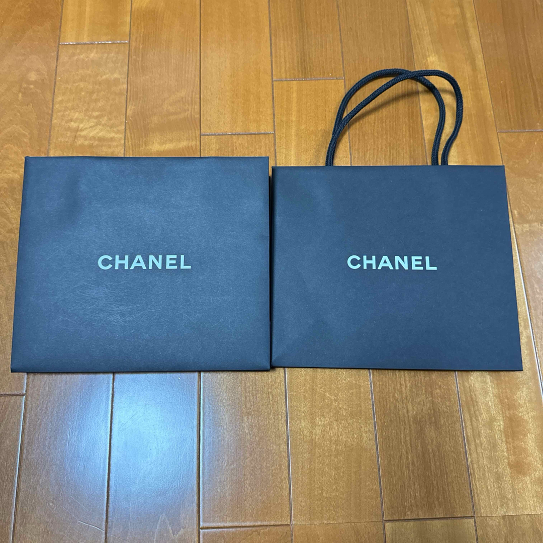 CHANEL - シャネル CHANEL ショッパー 紙袋 2枚セットの通販 by CHANEL - シャネル CHANEL ショッパー 紙袋 2枚セットの通販 by
