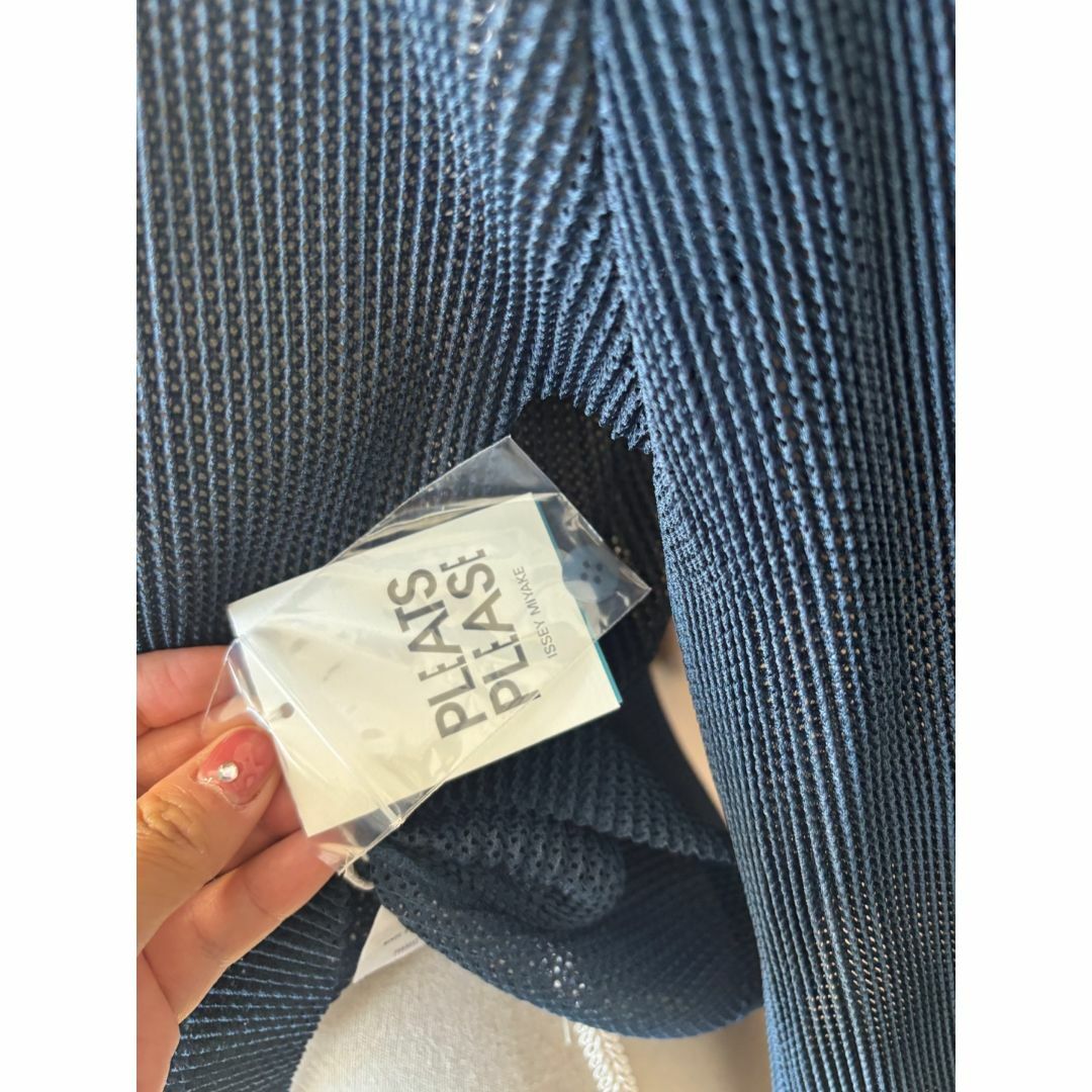 PLEATS PLEASE ISSEY MIYAKE - PLEATS PLEASE ISSEY MIYAKE PLEATS PLEASE ISSEY MIYAKE - PLEATS PLEASE ISSEY MIYAKE