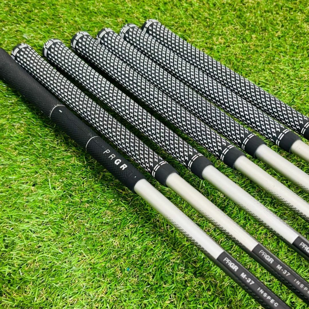 PRGR iS3 502 メンズゴルフ アイアンセット7本 M-37 レフティの PRGR iS3 502 メンズゴルフ アイアンセット7本 M-37 レフティの
