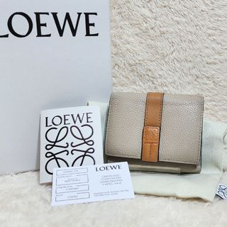 LOEWE(財布 ・ ベージュ系)のフリマアイテム一覧 LOEWE(財布 ・ ベージュ系)のフリマアイテム一覧