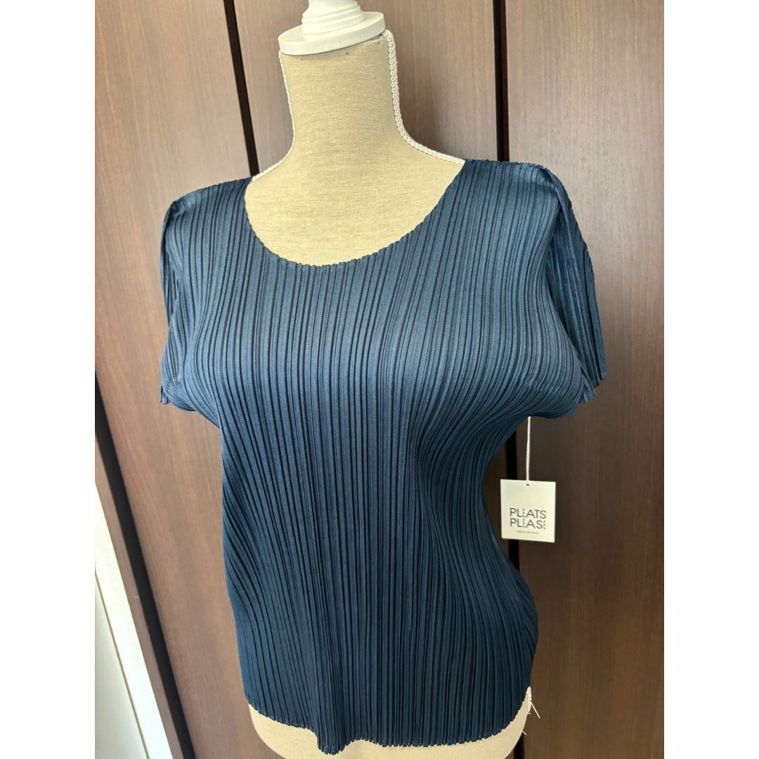 PLEATS PLEASE ISSEY MIYAKE - PLEATS PLEASE ISSEY MIYAKE 丸首 PLEATS PLEASE ISSEY MIYAKE - PLEATS PLEASE ISSEY MIYAKE 丸首