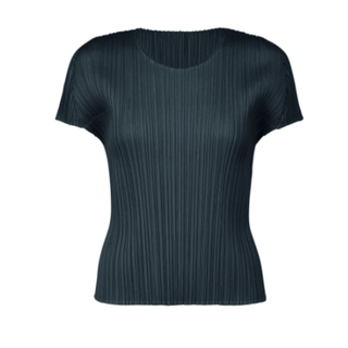 PLEATS PLEASE ISSEY MIYAKE(Tシャツ(半袖/袖なし))のフリマ PLEATS PLEASE ISSEY MIYAKE(Tシャツ(半袖/袖なし))のフリマ