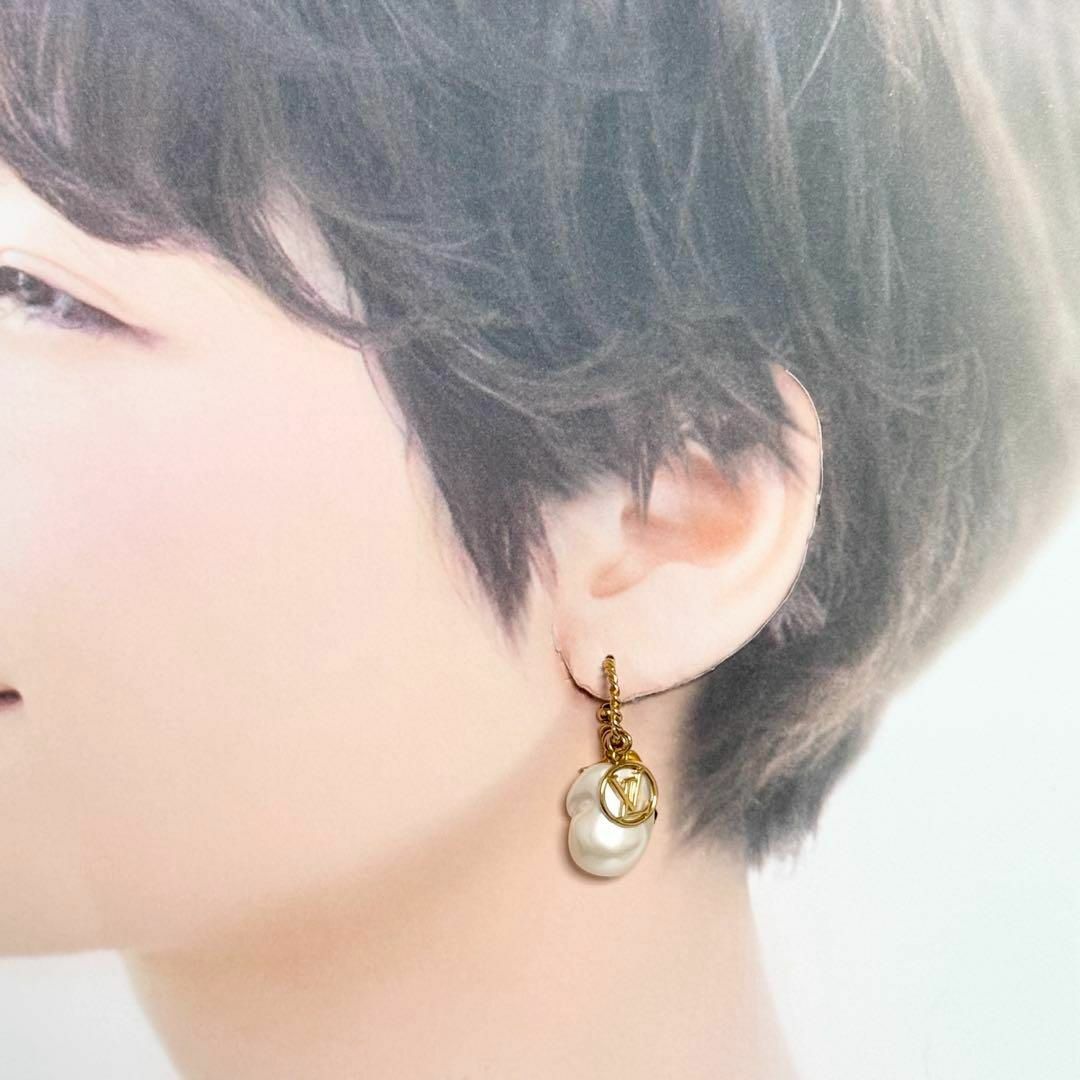 LOUIS VUITTON - 【片耳1個のみ・男女兼用】ルイヴィトン ブック LOUIS VUITTON - 【片耳1個のみ・男女兼用】ルイヴィトン ブック
