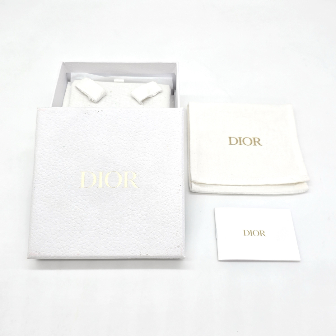 Dior - DIOR ディオレボリューション ピアス 両耳 レジンパール Dior - DIOR ディオレボリューション ピアス 両耳 レジンパール