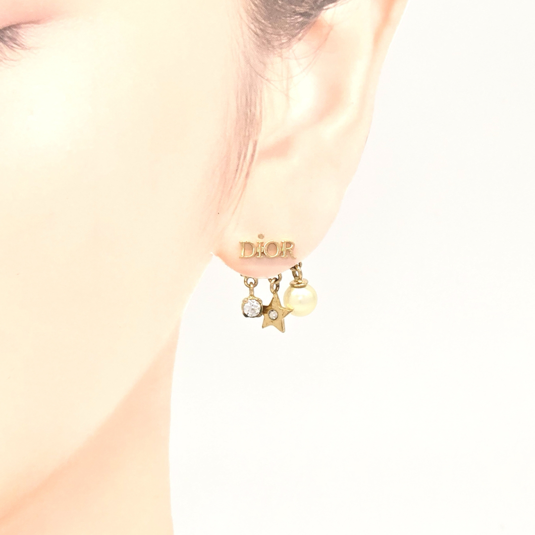 Dior - DIOR ディオレボリューション ピアス 両耳 レジンパール Dior - DIOR ディオレボリューション ピアス 両耳 レジンパール