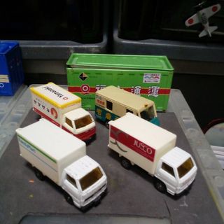 Takara Tomy - トミカ Jr. トヨタ アルファード 中古 ミニカー Takara Tomy - トミカ Jr. トヨタ アルファード 中古 ミニカー