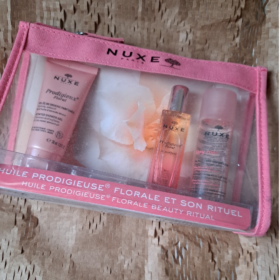 NUXE(ニュクス)のニュクス プロディジュー フローラル オイル トラベルキット コスメ/美容のキット/セット(コフレ/メイクアップセット)の商品写真