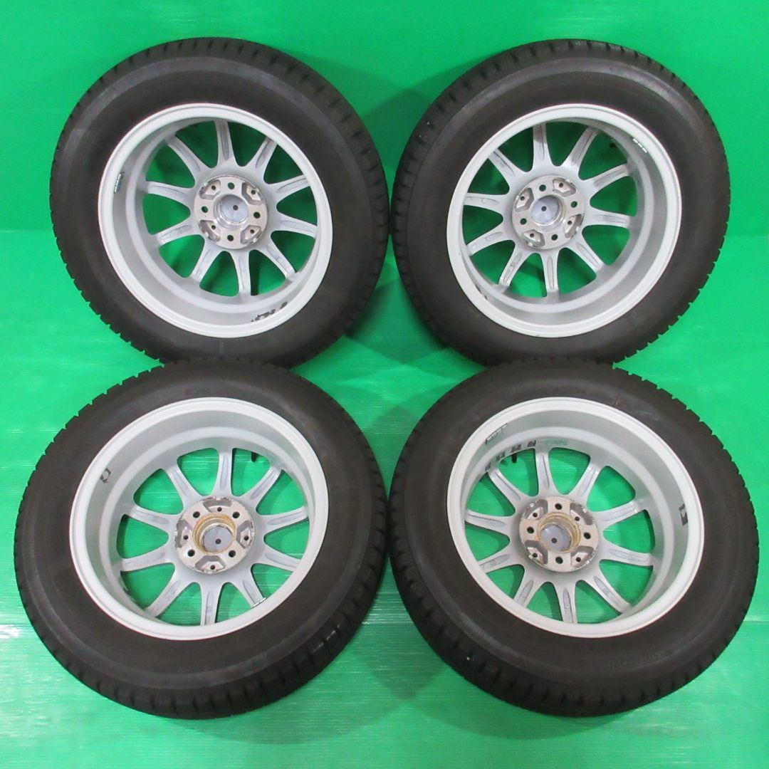 BRIDGESTONE - ヤリス 185/60R15 2023年バリ山スタッドレス BRIDGESTONE - ヤリス 185/60R15 2023年バリ山スタッドレス
