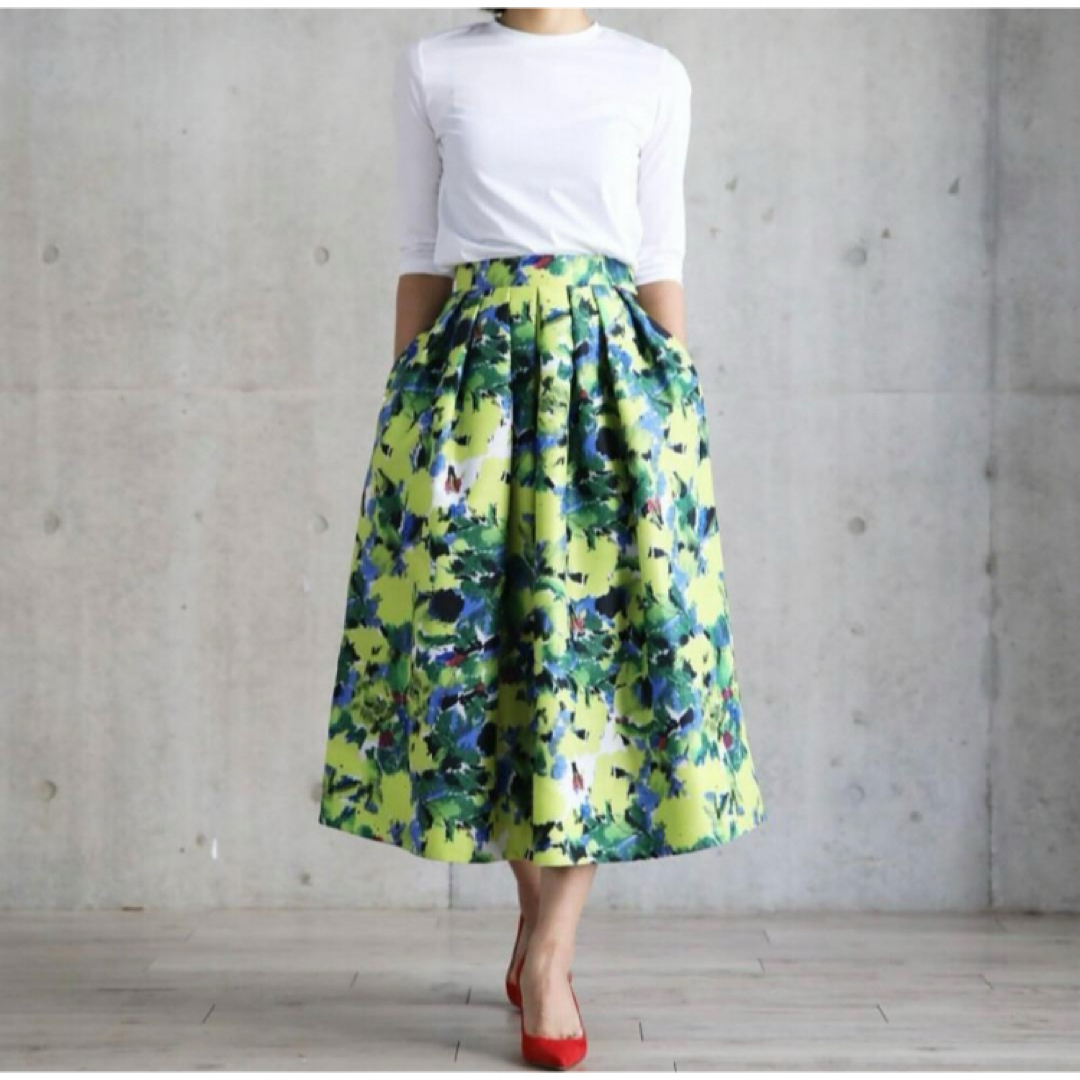 Drawer - SHE TOKYO Anna flower skirtフラワー スカートの通販 Drawer - SHE TOKYO Anna flower skirtフラワー スカートの通販