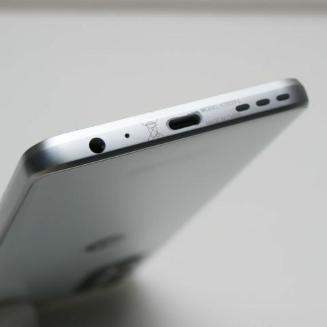 Motorola - 新品同様 SIMフリー moto g52j 5G パールホワイト Motorola - 新品同様 SIMフリー moto g52j 5G パールホワイト