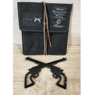 roar - roarロアー 二丁拳銃スタッズ×スワロダウンジャケットの roar - roarロアー 二丁拳銃スタッズ×スワロダウンジャケットの