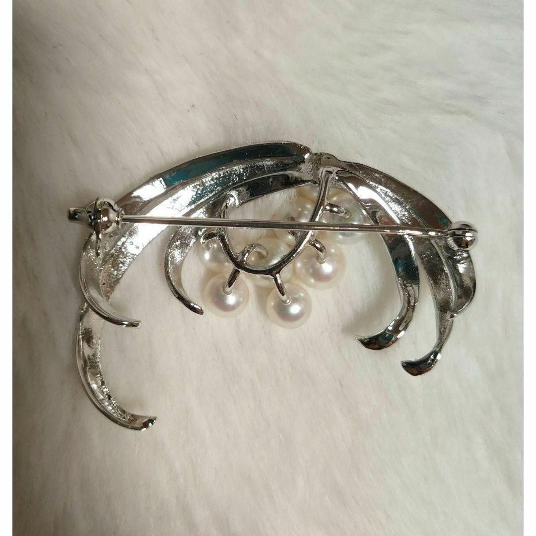 MIKIMOTO - 美品 ミキモト ブローチ silver ベビーパール 4〜5mm MIKIMOTO - 美品 ミキモト ブローチ silver ベビーパール 4〜5mm