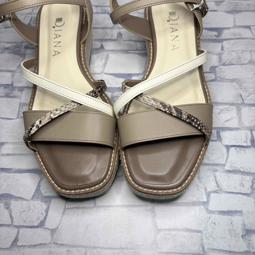 DIANA - 美品 ダイアナ DIANA 【24】 レザー ウェッジソール DIANA - 美品 ダイアナ DIANA 【24】 レザー ウェッジソール