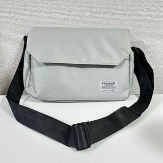 ❤️新品❤️ショルダーバッグ グレー　撥水 磁気 防止 軽量(ショルダーバッグ)