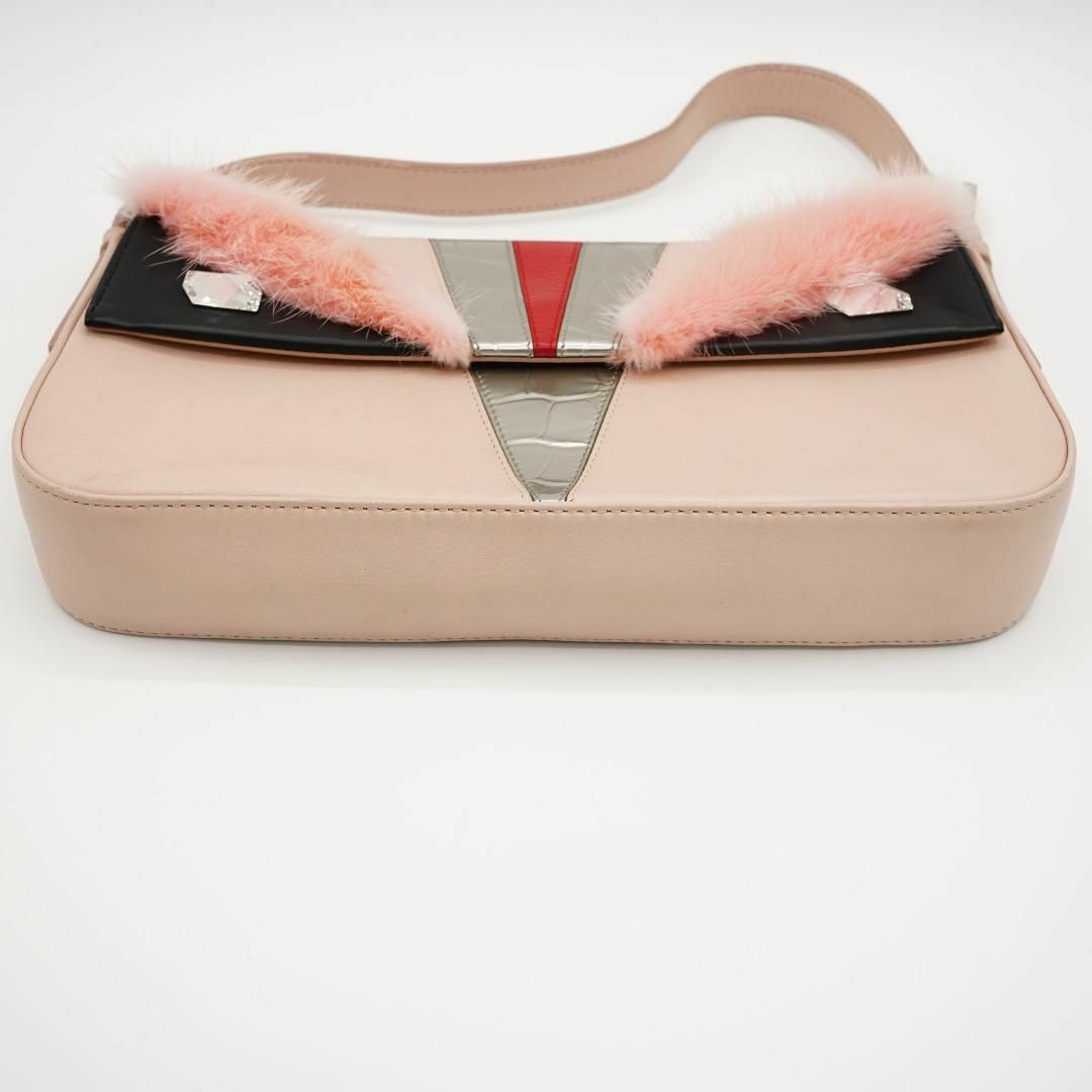 FENDI - FENDI バケットバッグ モンスター レザー ピンク 袋 FENDI - FENDI バケットバッグ モンスター レザー ピンク 袋