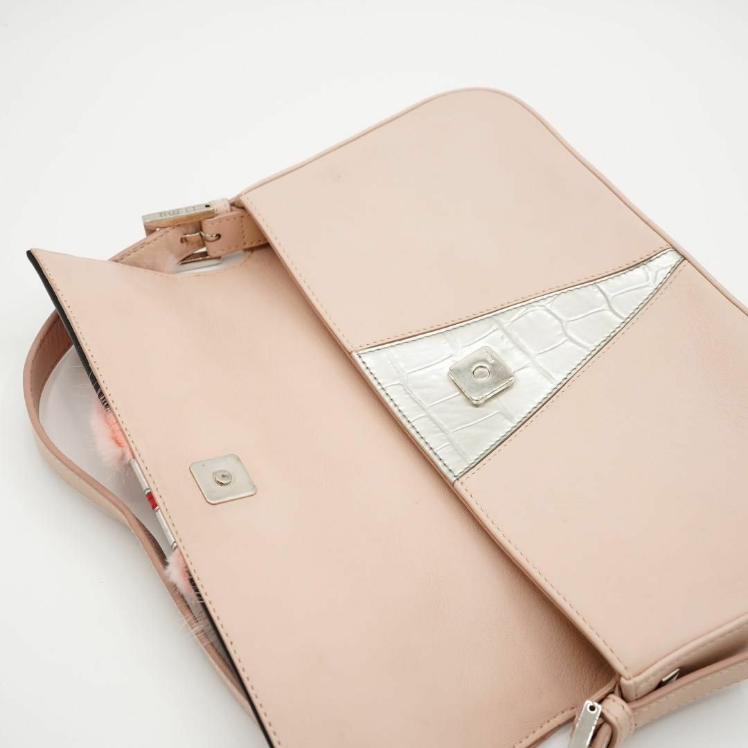 FENDI - FENDI バケットバッグ モンスター レザー ピンク 袋 FENDI - FENDI バケットバッグ モンスター レザー ピンク 袋
