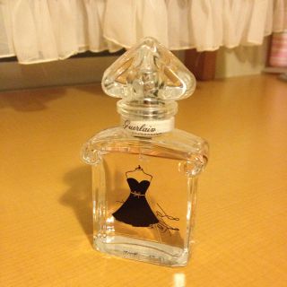 ゲラン(GUERLAIN)のゲラン ラ プティット ローブノワール(香水(女性用))