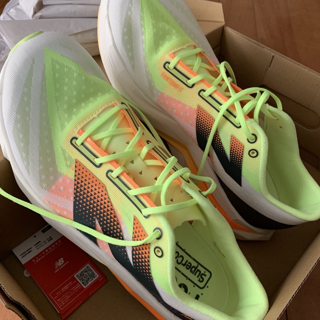 New Balance - ニューバランス フューエルセル スーパーコンプ New Balance - ニューバランス フューエルセル スーパーコンプ