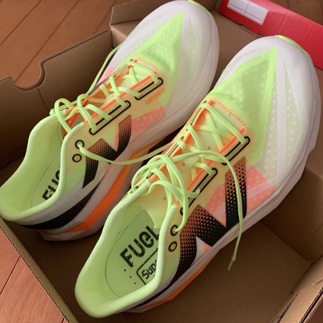 New Balance - ニューバランス フューエルセル スーパーコンプ New Balance - ニューバランス フューエルセル スーパーコンプ