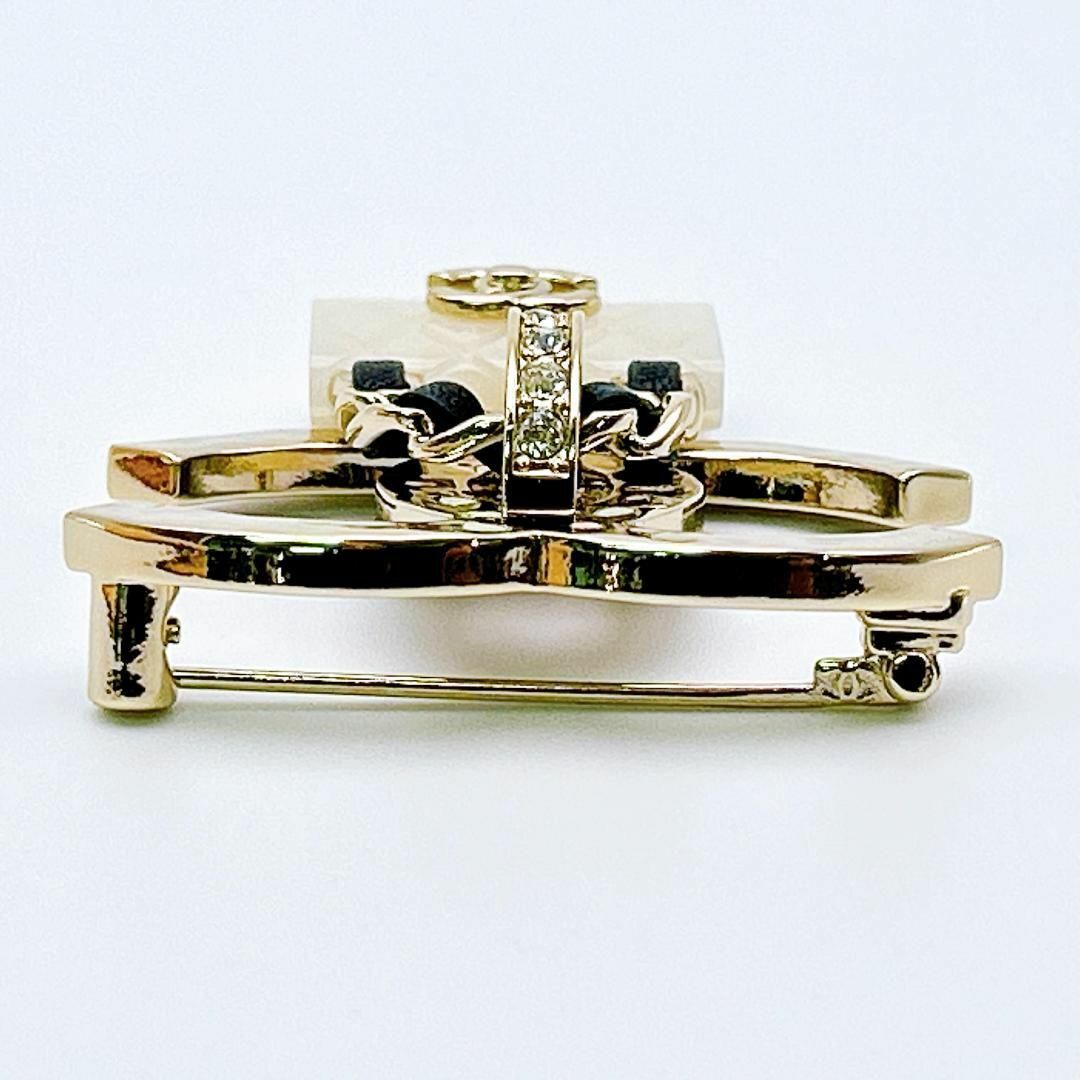CHANEL - 【極美品!鑑定済み!】 シャネル ブローチ マトラッセ CHANEL - 【極美品!鑑定済み!】 シャネル ブローチ マトラッセ