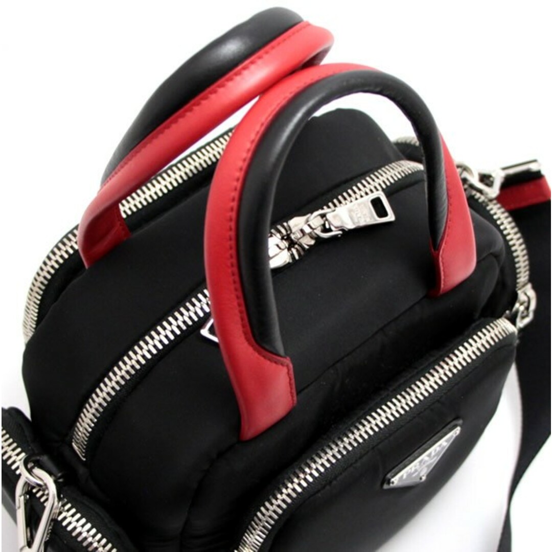 PRADA - 【可愛い!】 プラダ PRADA 三角ロゴ マルチポケット PRADA - 【可愛い!】 プラダ PRADA 三角ロゴ マルチポケット
