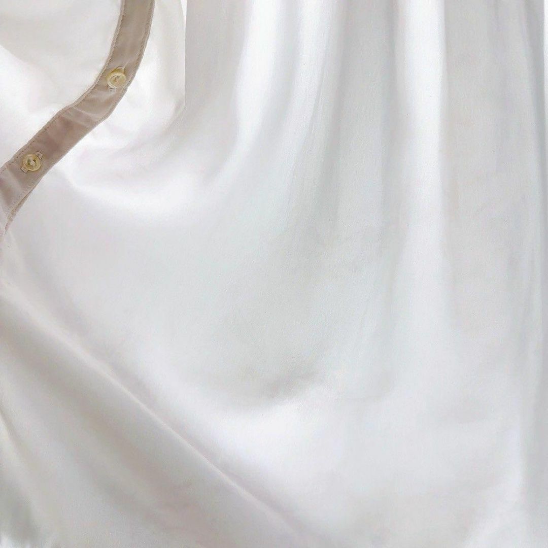 Respighi ノースリーブ ブラウス オフホワイト シャーリング 日本製 レディースのトップス(シャツ/ブラウス(半袖/袖なし))の商品写真