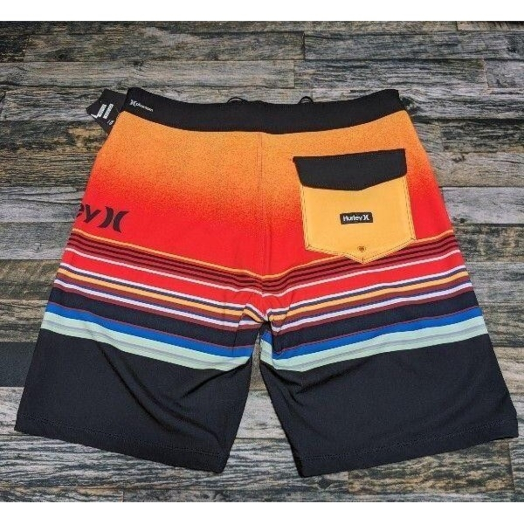 Hurley - W32/XL ハーレー サーフパンツ 水着 海パン ボード Hurley - W32/XL ハーレー サーフパンツ 水着 海パン ボード