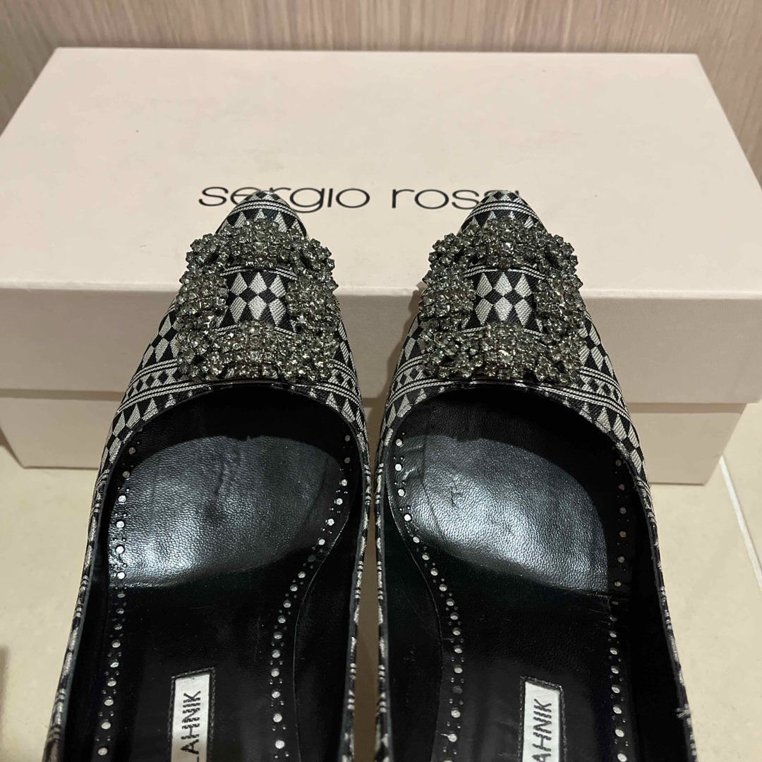 MANOLO BLAHNIK - ☆ マノロブラニク ☆ ハンギシ 37.5 ビジュー MANOLO BLAHNIK - ☆ マノロブラニク ☆ ハンギシ 37.5 ビジュー