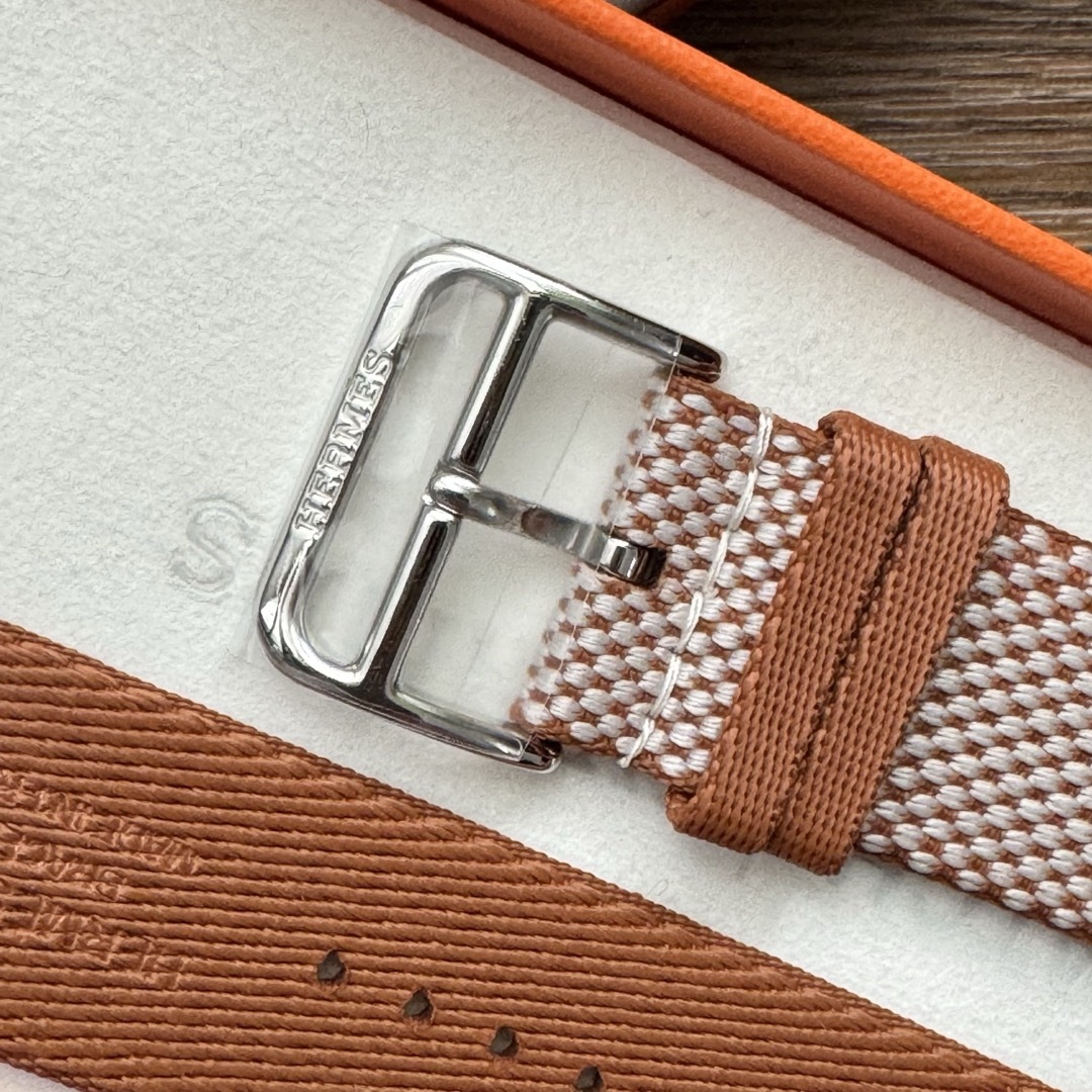 Apple - 2498 未使用 Apple Watch エルメス ゴールド トワルH Apple - 2498 未使用 Apple Watch エルメス ゴールド トワルH
