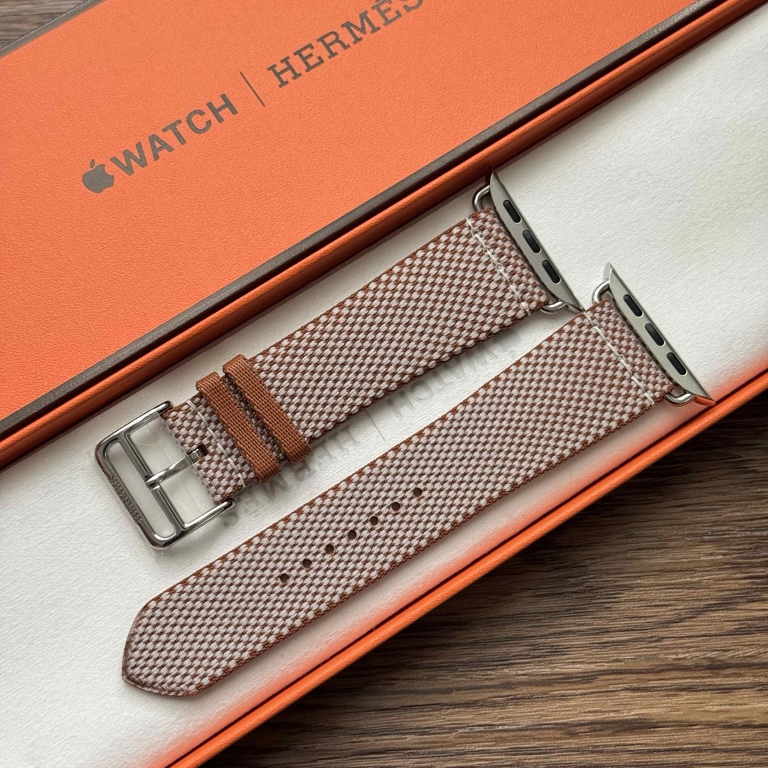 Apple - 2498 未使用 Apple Watch エルメス ゴールド トワルH Apple - 2498 未使用 Apple Watch エルメス ゴールド トワルH