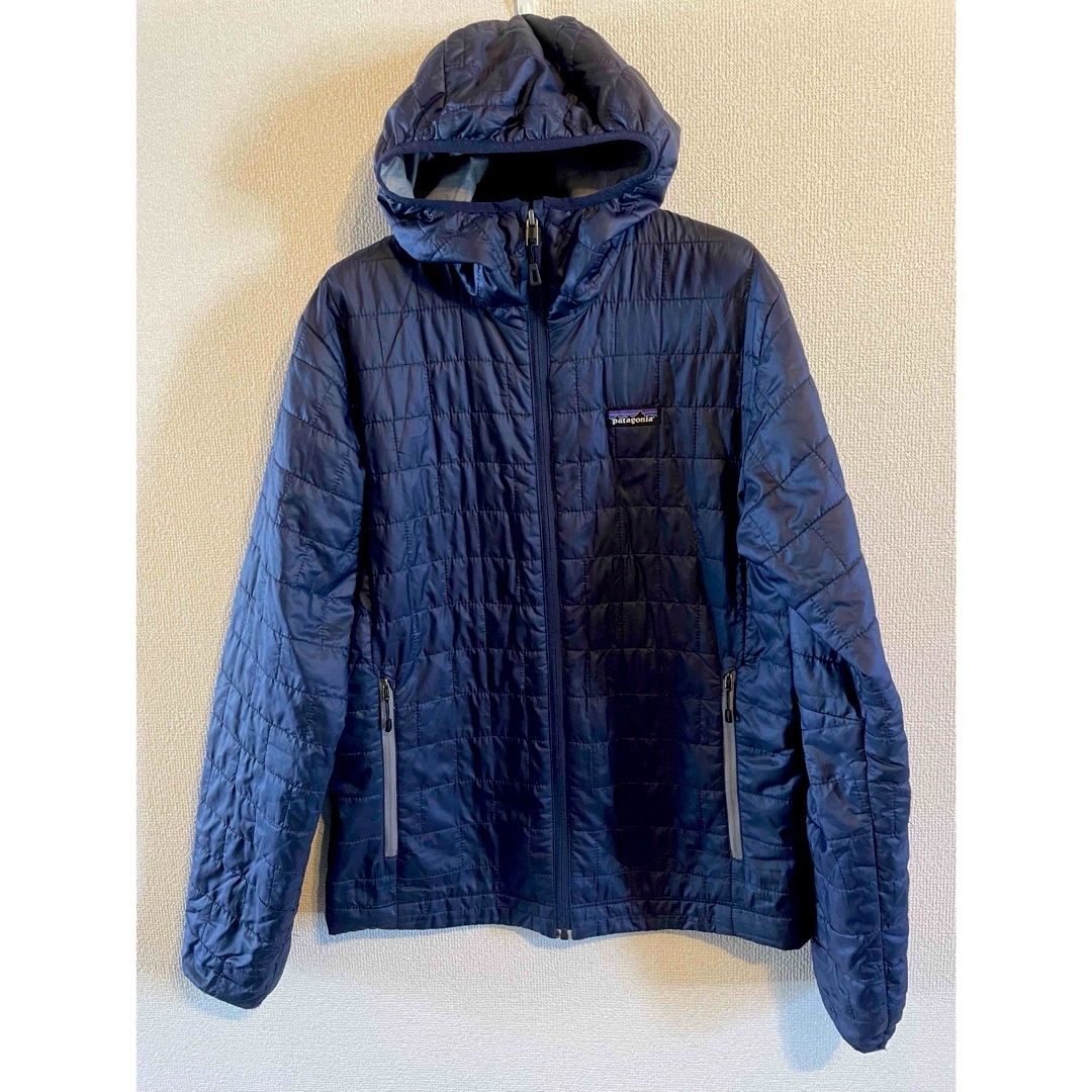 patagonia(パタゴニア)のpatagonia パタゴニア メンズ・マイクロ・パフ・フーディー S ネイビー メンズのジャケット/アウター(その他)の商品写真