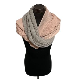 PLEATS PLEASE ISSEY MIYAKE(ストール/パシュミナ)のフリマ PLEATS PLEASE ISSEY MIYAKE(ストール/パシュミナ)のフリマ