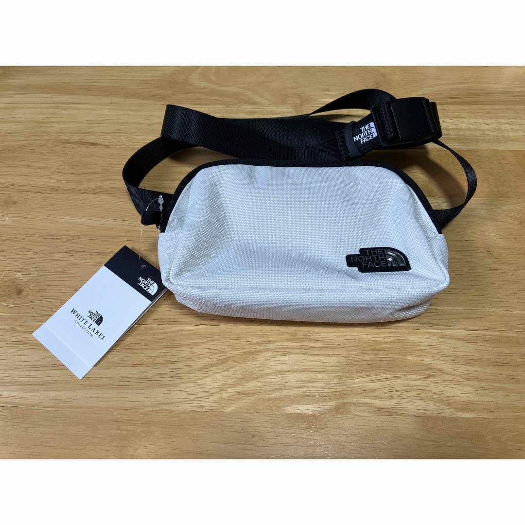 THE NORTH FACE - 新品未使用 ノースフェイス 韓国限定 ウエスト THE NORTH FACE - 新品未使用 ノースフェイス 韓国限定 ウエスト