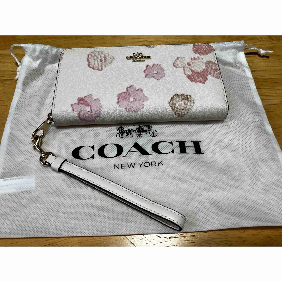 COACH - 新品未使用 日本限定 コーチ 長財布 フラワー プリント COACH - 新品未使用 日本限定 コーチ 長財布 フラワー プリント