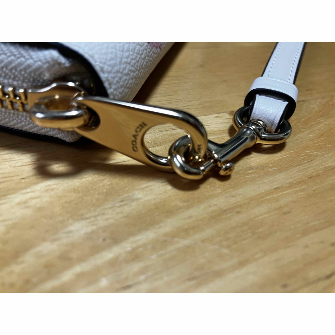 COACH - 新品未使用 日本限定 コーチ 長財布 フラワー プリント COACH - 新品未使用 日本限定 コーチ 長財布 フラワー プリント