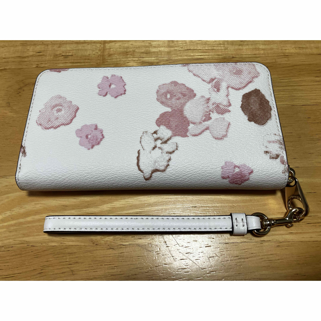 COACH - 新品未使用 日本限定 コーチ 長財布 フラワー プリント COACH - 新品未使用 日本限定 コーチ 長財布 フラワー プリント