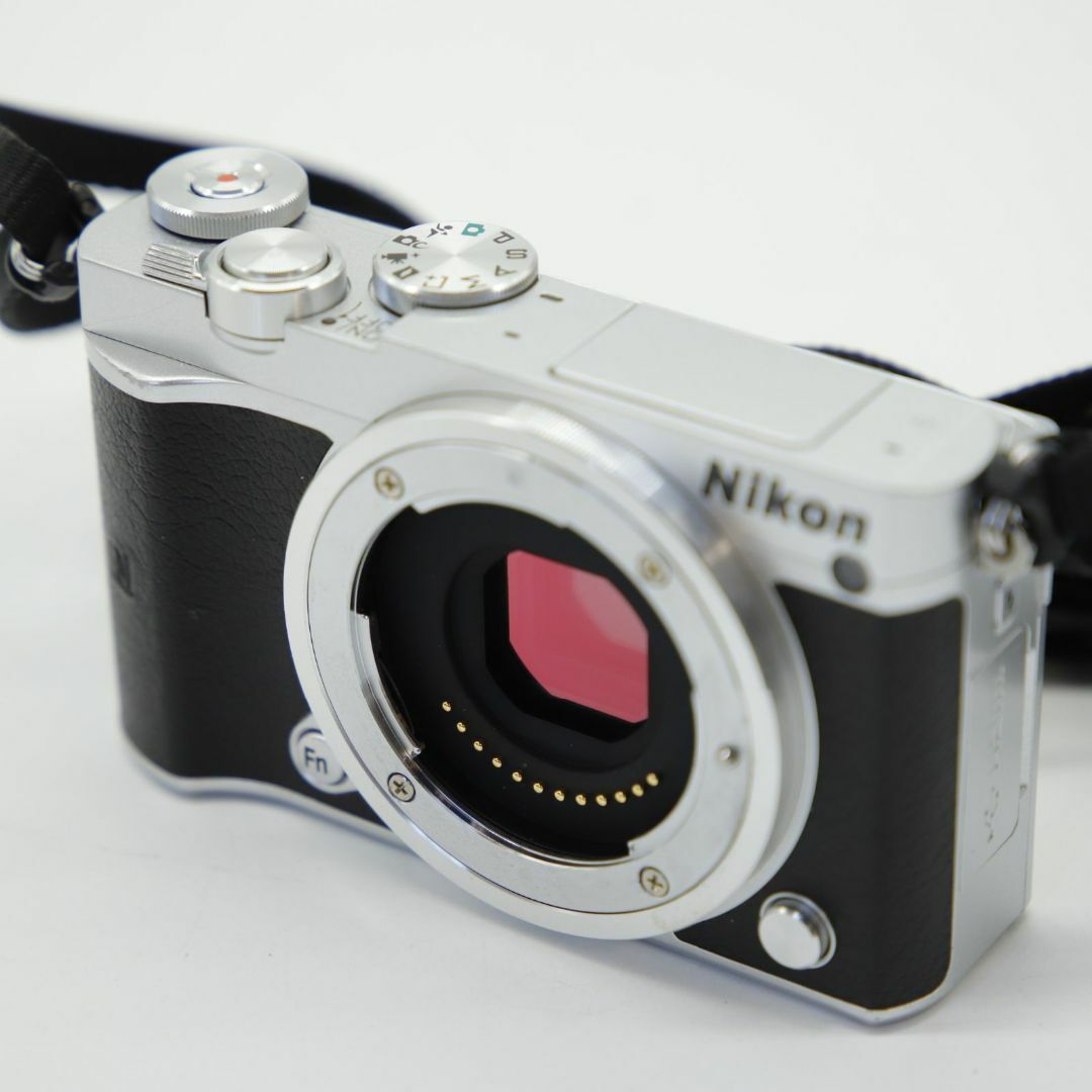 Nikon - □美品□Nikon1 J5 ボディ シルバー J5SLの通販 by Ri's Nikon - □美品□Nikon1 J5 ボディ シルバー J5SLの通販 by Ri's