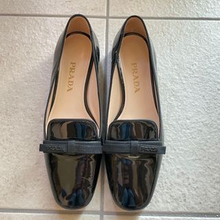 PRADA - 【超美品・使用感少ない✨】プラダ アクセサリーポーチ PRADA - 【超美品・使用感少ない✨】プラダ アクセサリーポーチ