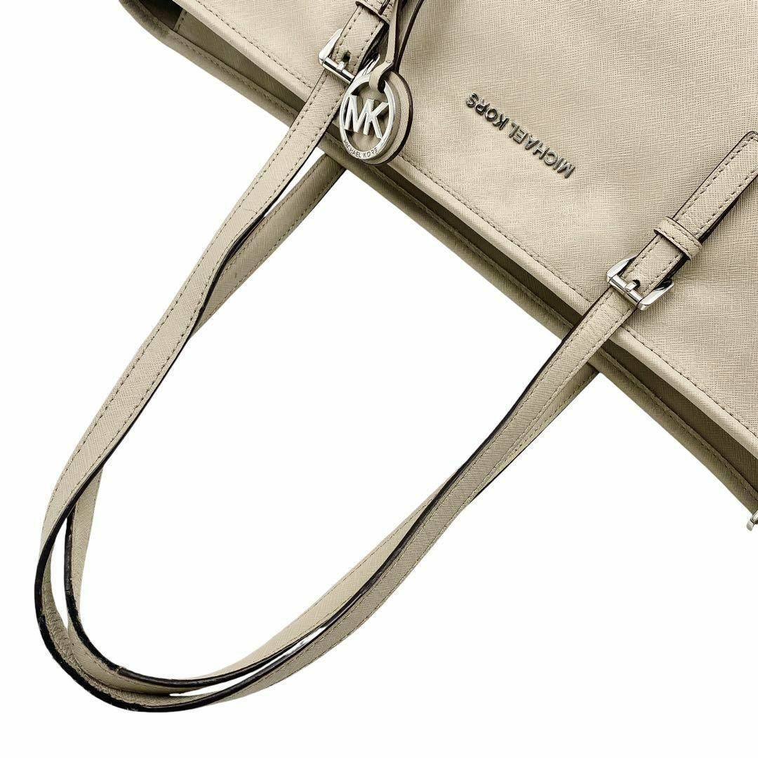 MICHAEL KORS - MICHAEL KORS A4収納 グレージュ レザー トート MICHAEL KORS - MICHAEL KORS A4収納 グレージュ レザー トート