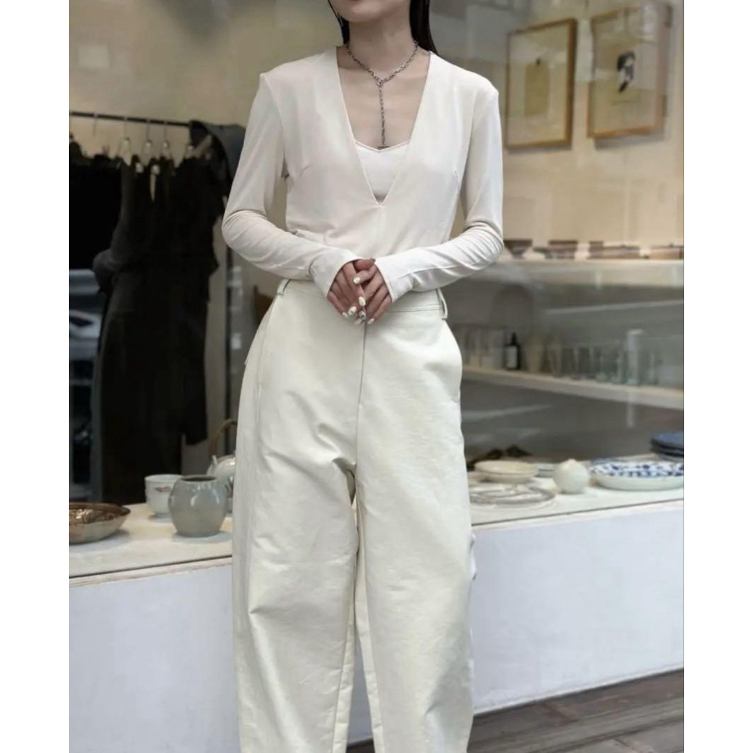 TODAYFUL - TODAYFUL / Vneck Slit Bodysuitの通販 by ずきん's TODAYFUL - TODAYFUL / Vneck Slit Bodysuitの通販 by ずきん's