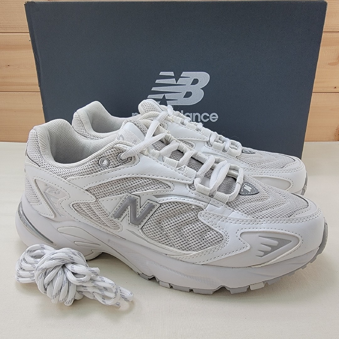 New Balance - ニューバランス ML725UGW ホワイト 24.5cmの通販 New Balance - ニューバランス ML725UGW ホワイト 24.5cmの通販