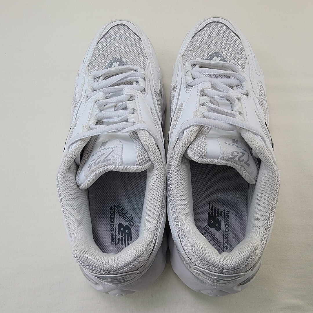 New Balance - ニューバランス ML725UGW ホワイト 24.5cmの通販 New Balance - ニューバランス ML725UGW ホワイト 24.5cmの通販