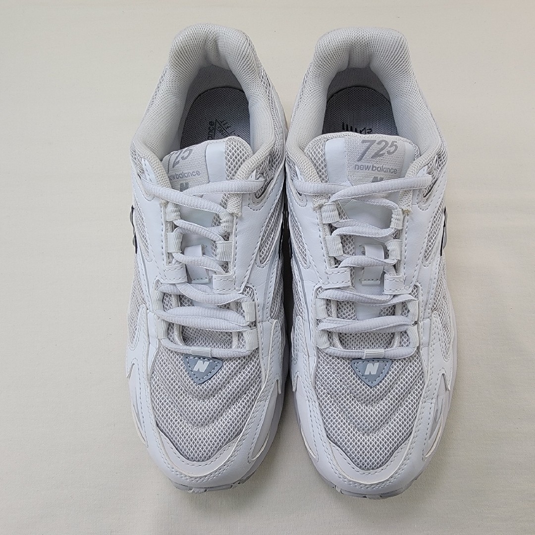 New Balance - ニューバランス ML725UGW ホワイト 24.5cmの通販 New Balance - ニューバランス ML725UGW ホワイト 24.5cmの通販