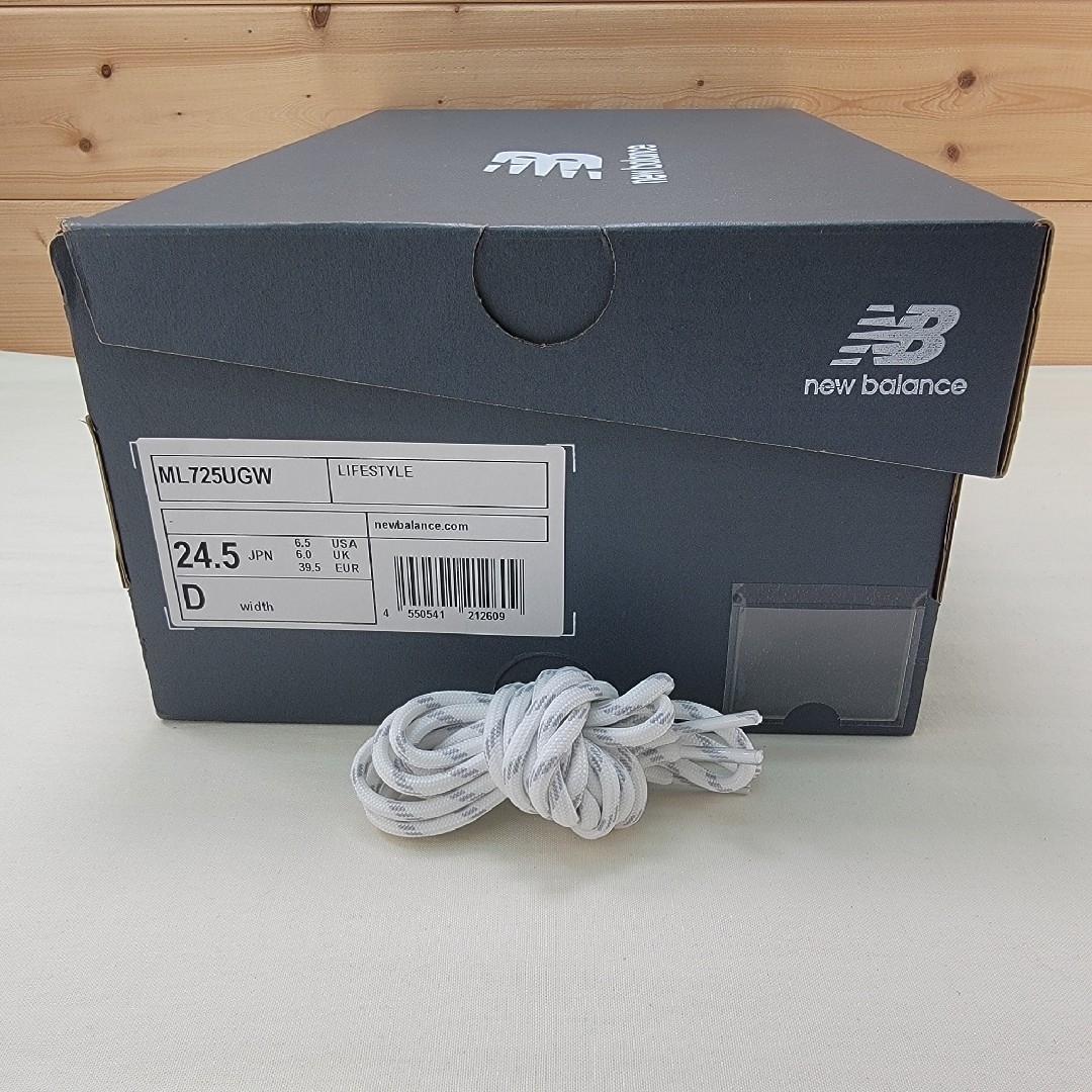 New Balance - ニューバランス ML725UGW ホワイト 24.5cmの通販 New Balance - ニューバランス ML725UGW ホワイト 24.5cmの通販