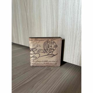 Hans Øster, ハンスオスター, 二つ折り, 小銭入れ付, ブラックの Hans Øster, ハンスオスター, 二つ折り, 小銭入れ付, ブラックの