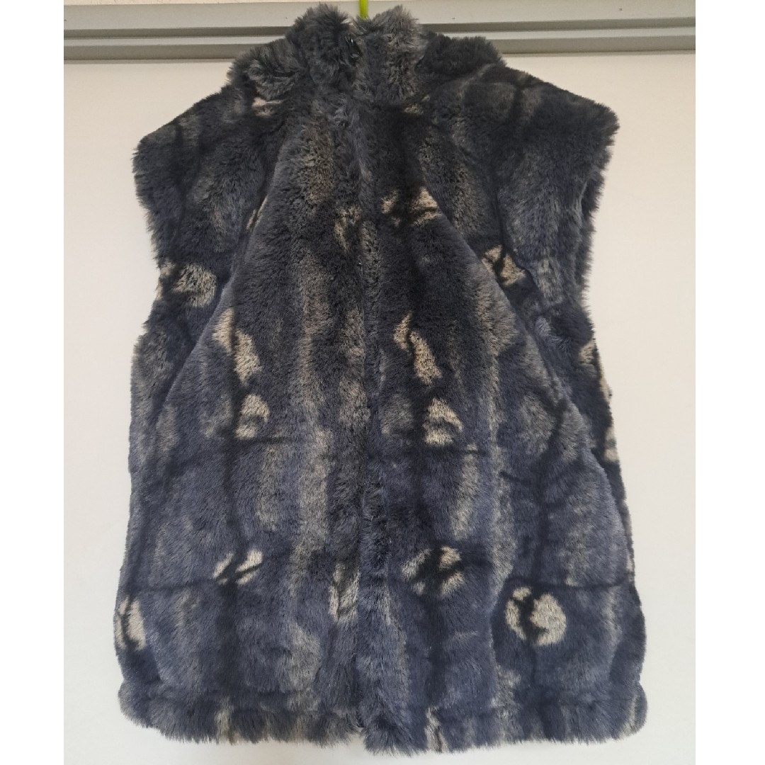 Supreme - Supreme Faux Fur Hooded Vest サイズSの通販 by いけ Supreme - Supreme Faux Fur Hooded Vest サイズSの通販 by いけ