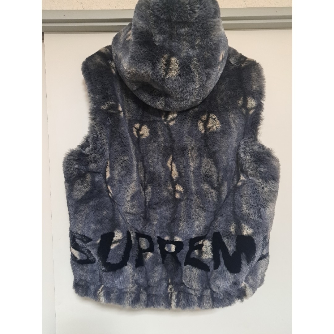 Supreme - Supreme Faux Fur Hooded Vest サイズSの通販 by いけ Supreme - Supreme Faux Fur Hooded Vest サイズSの通販 by いけ