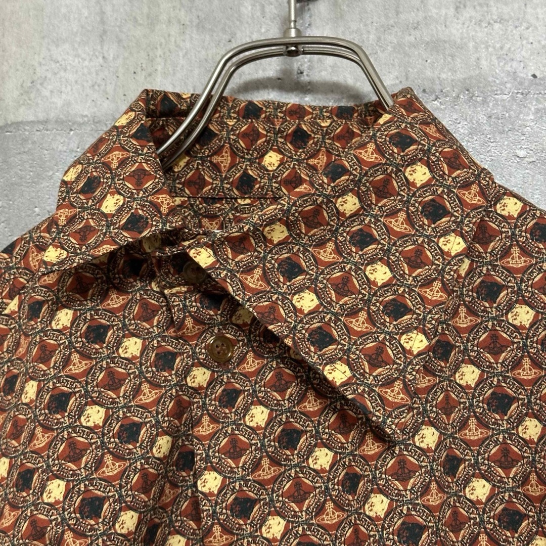 Vivienne Westwood - Vivienne Westwood 襟変形シャツ 総柄 茶色 Vivienne Westwood - Vivienne Westwood 襟変形シャツ 総柄 茶色